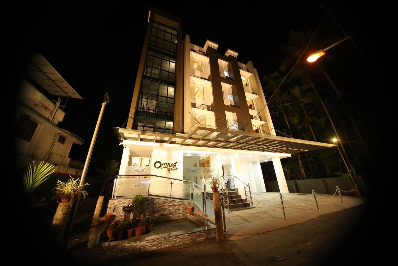 Omnest Hotel Kochi Екстериор снимка