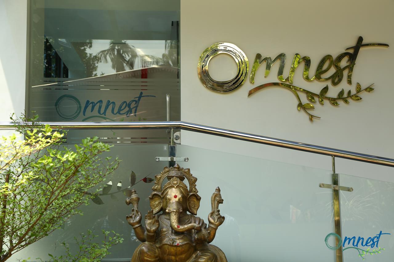 Omnest Hotel Kochi Екстериор снимка