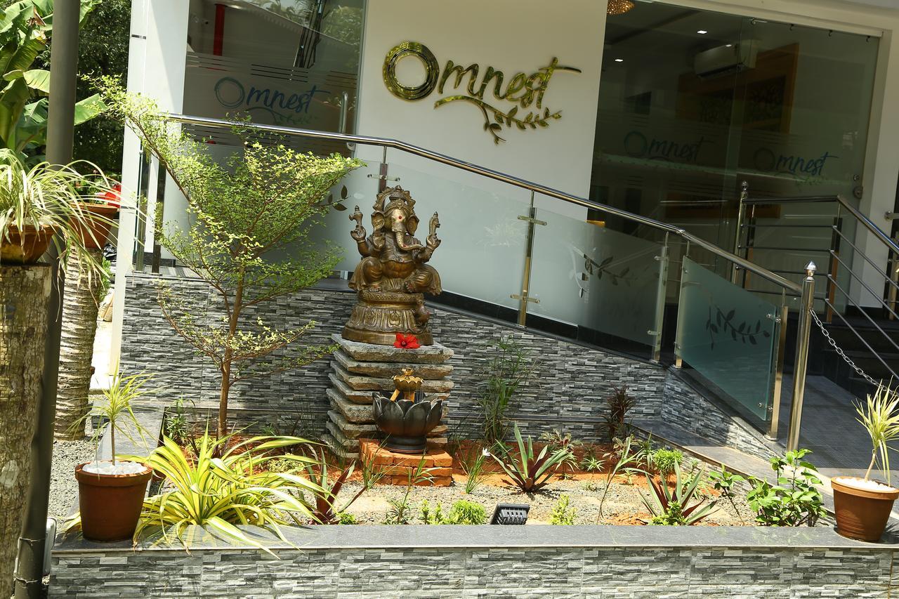 Omnest Hotel Kochi Екстериор снимка