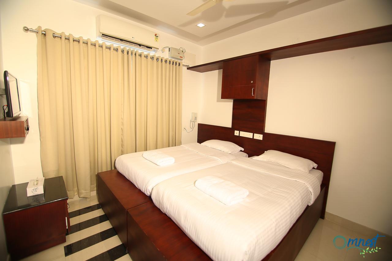 Omnest Hotel Kochi Екстериор снимка