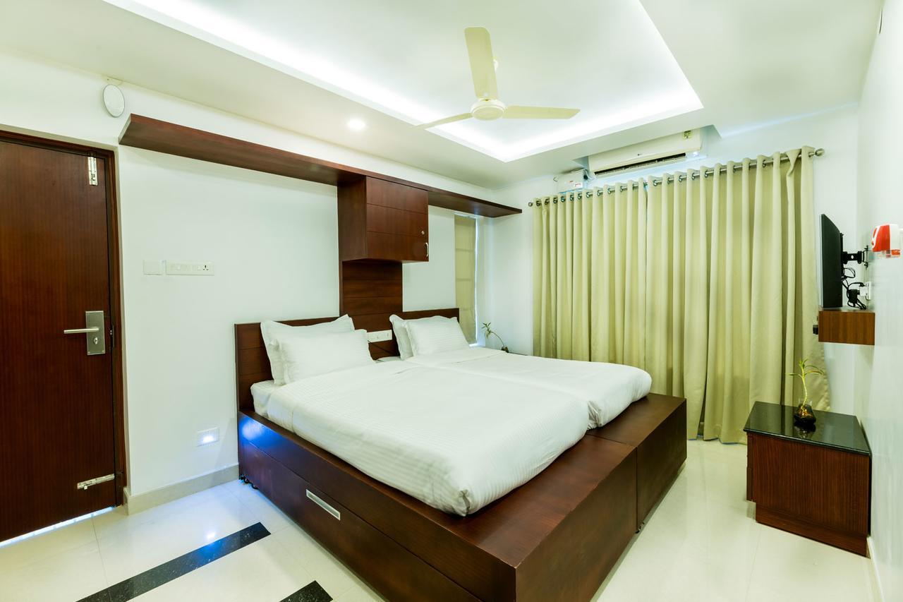 Omnest Hotel Kochi Екстериор снимка
