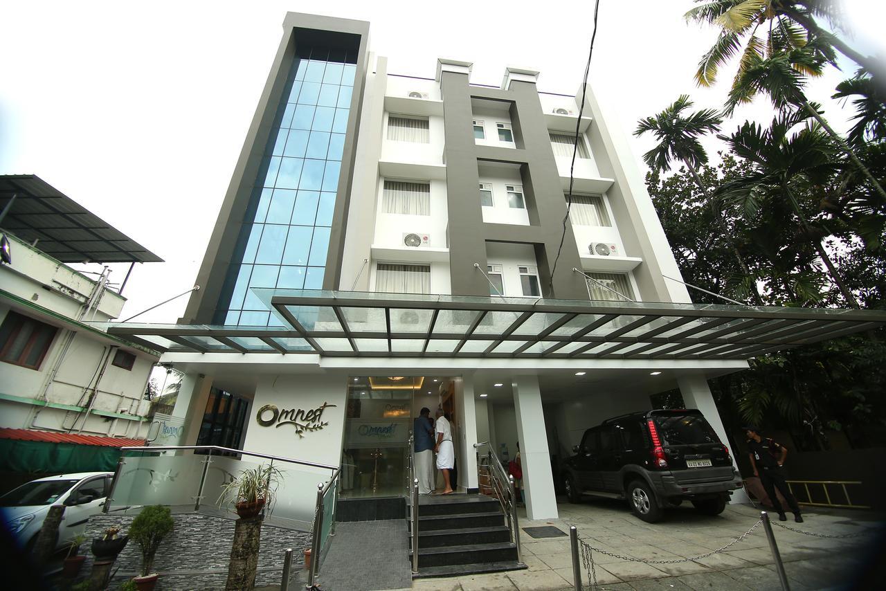 Omnest Hotel Kochi Екстериор снимка