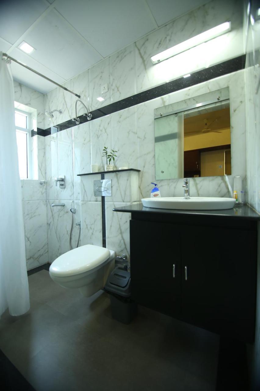 Omnest Hotel Kochi Екстериор снимка